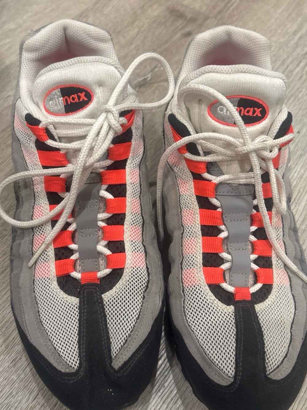 Nike Air Max 95 Solar Red 2011 Men’s Size 10 609048-106